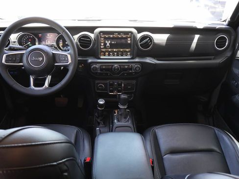 Used 2023 Jeep Wrangler Unlimited Sahara AWD/4WD image 12