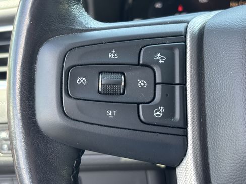 Used 2022 GMC Yukon XL Denali AWD/4WD image 18
