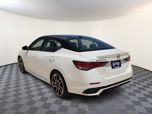 Used 2024 Nissan Sentra SR w/ SR Premium Package FWD image 3