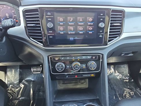 Used 2022 Volkswagen Atlas SEL Premium AWD/4WD image 22