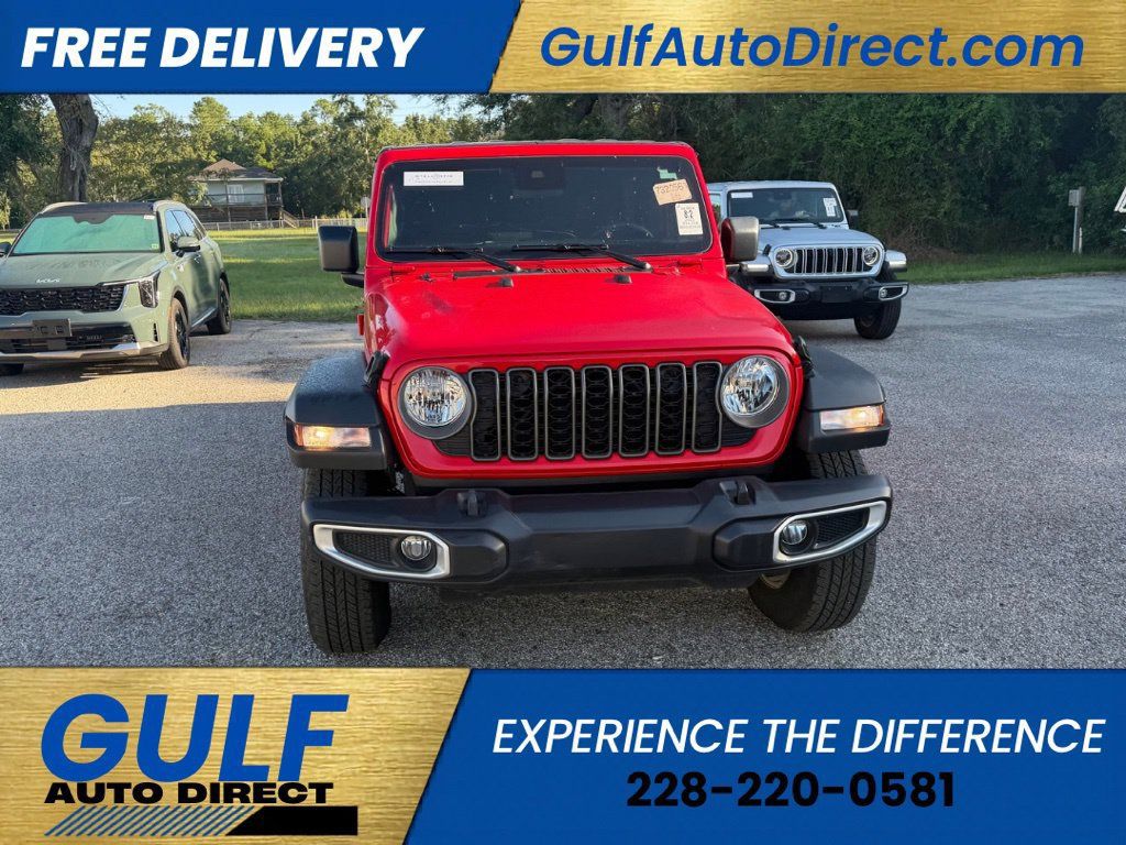 Used 2025 Jeep Gladiator Sport AWD/4WD image 2