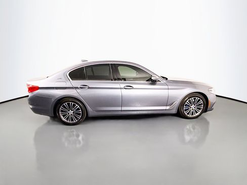 Used 2019 BMW 530e xDrive w/ Executive Package AWD/4WD image 11