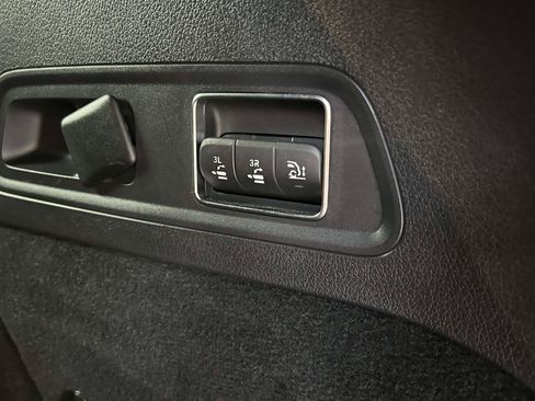 Certified 2025 Mercedes-Benz GLS 450 4MATIC image 12