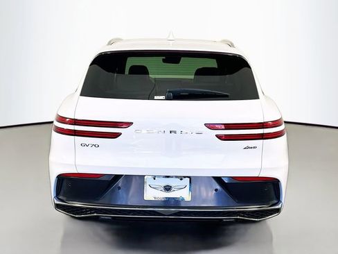 New 2026 Genesis GV70 2.5T Advanced image 6