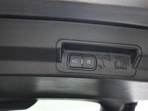 Used 2020 Ford Explorer Limited AWD/4WD image 62