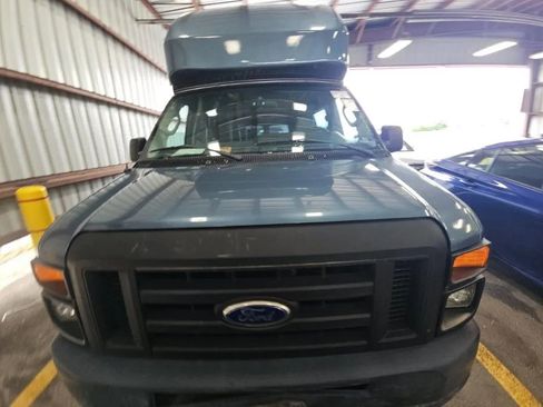 Used 2014 Ford E-350 and Econoline 350 Extended Super Duty w/ Power Group RWD image 5