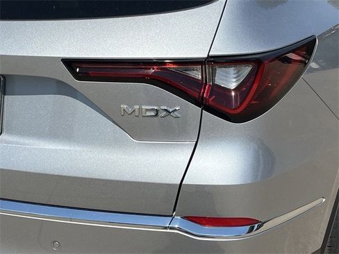 Used 2026 Acura MDX w/ Technology Package image 7