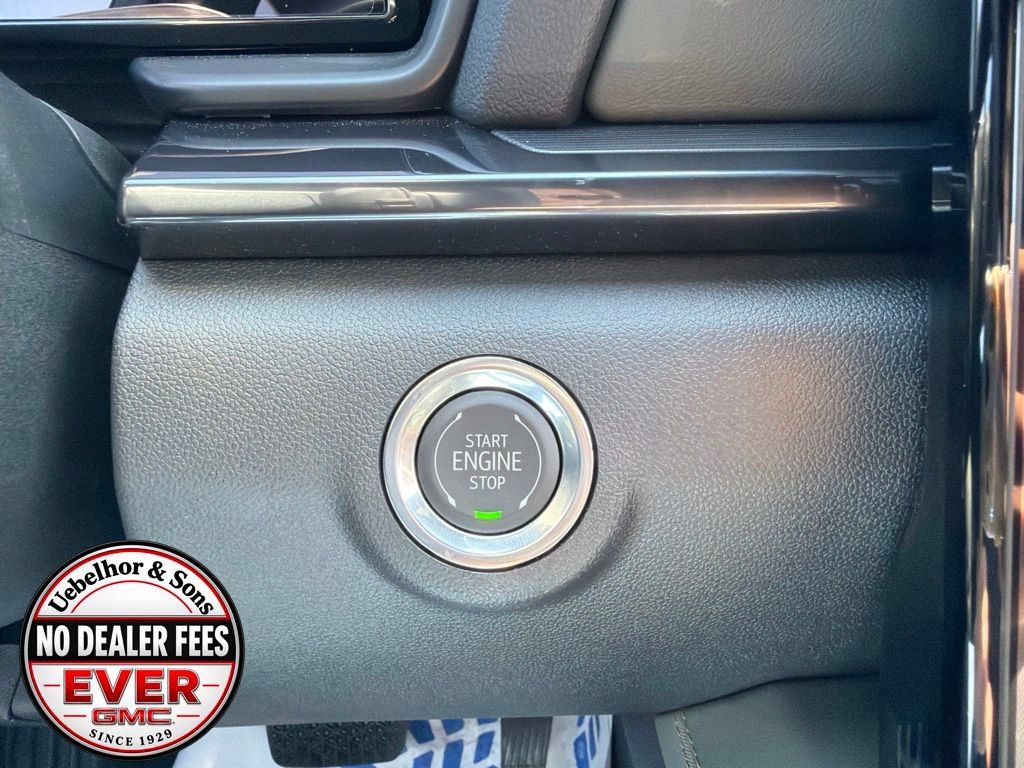 New 2027 GMC Terrain AT4 w/ Convenience Package III AWD/4WD image 24