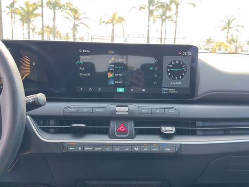 Used 2025 Kia K4 FWD image 11