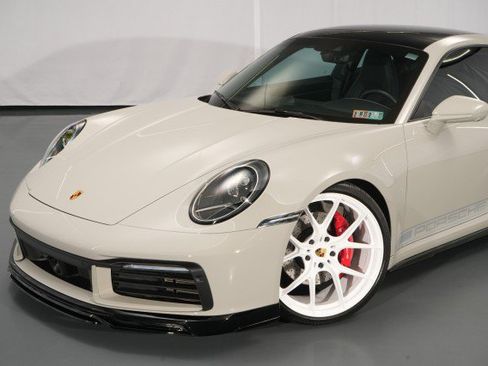 Used 2020 Porsche 911 Carrera 4S AWD/4WD image 8