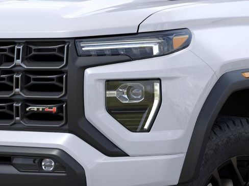 New 2026 GMC Canyon AT4 w/ AT4 Premium Package AWD/4WD image 10