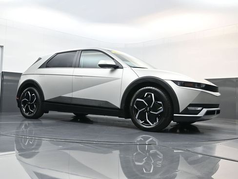 Certified 2024 Hyundai Ioniq 5 SEL image 14