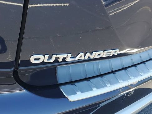 Used 2024 Mitsubishi Outlander SE AWD/4WD image 29