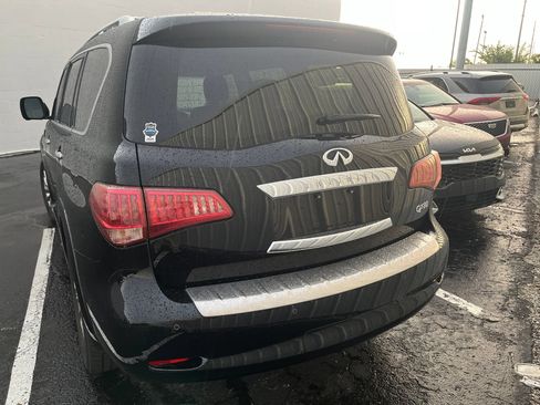 Used 2017 INFINITI QX80 4WD w/ Driver Assistance Package image 3