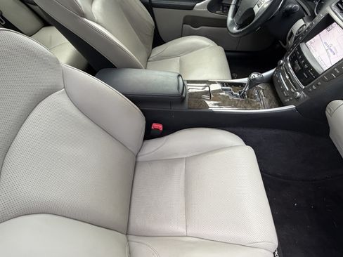 Used 2012 Lexus IS 350 w/ Premium Pkg Value Edition RWD image 42
