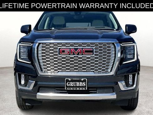 Used 2021 GMC Yukon XL Denali w/ Denali Premium Package image 5