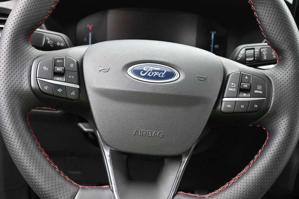 Used 2024 Ford Escape ST-Line w/ Tech Pack #1 AWD/4WD image 13