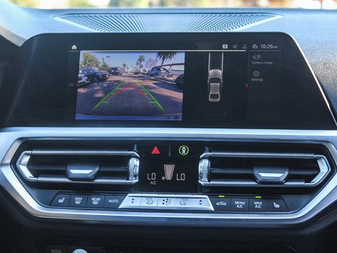 Used 2022 BMW 330i Sedan w/ Driving Assistance Package image 14