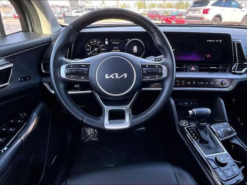 Used 2023 Kia Sportage SX image 8