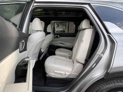 Used 2025 Kia Sorento SX Prestige AWD/4WD image 20