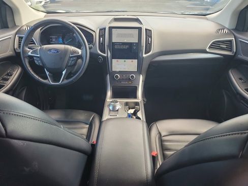 Used 2022 Ford Edge SEL image 2