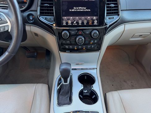 Used 2020 Jeep Grand Cherokee Overland w/ Interior Metal Package image 12