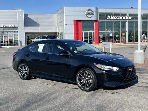 Used 2024 Nissan Sentra SR image 1