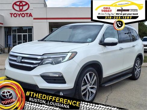 Used 2018 Honda Pilot Touring image 1