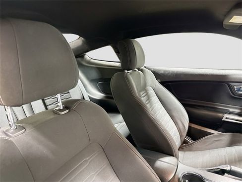 Used 2017 Ford Mustang GT image 27