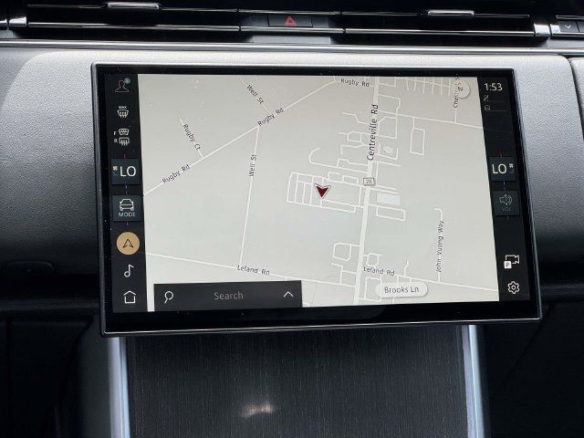 Used 2024 Land Rover Range Rover SE AWD/4WD image 2