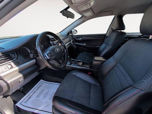 Used 2015 Toyota Camry SE FWD image 6