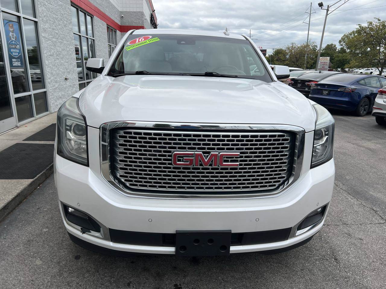 Used 2016 GMC Yukon Denali w/ Open Road Package AWD/4WD image 9