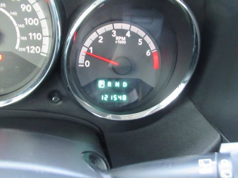 Used 2010 Dodge Caliber Mainstreet image 27