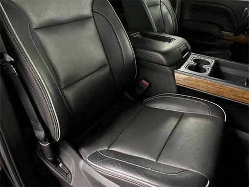 Certified 2018 Chevrolet Silverado 1500 High Country image 29