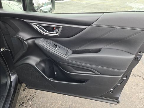 Used 2019 Subaru Forester Limited image 6