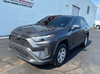 Used 2024 Toyota RAV4 LE FWD video 1