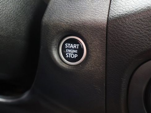 Used 2024 Nissan Frontier PRO-4X w/ Off-Road Protection Package image 36