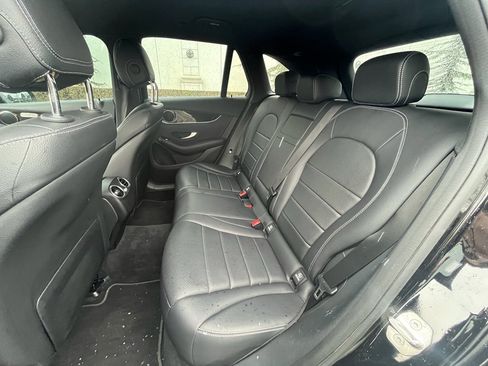 Used 2017 Mercedes-Benz GLC 300 4MATIC image 26