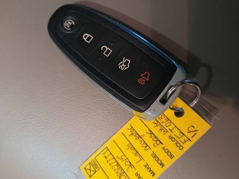 Used 2015 Lincoln Navigator 4WD image 43