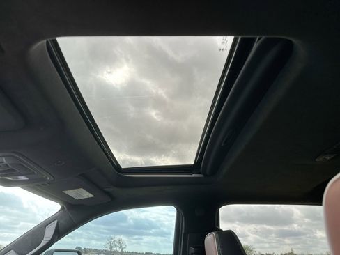 Used 2024 GMC Sierra 2500 Denali Ultimate image 21