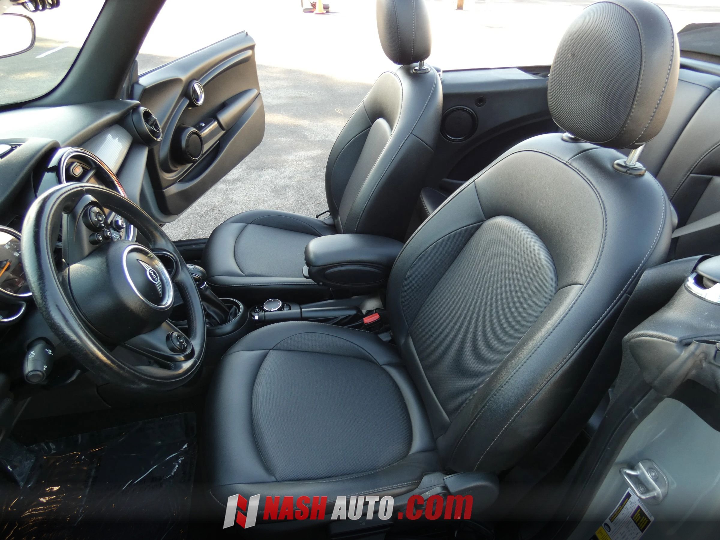Used 2019 MINI Cooper Convertible FWD image 38