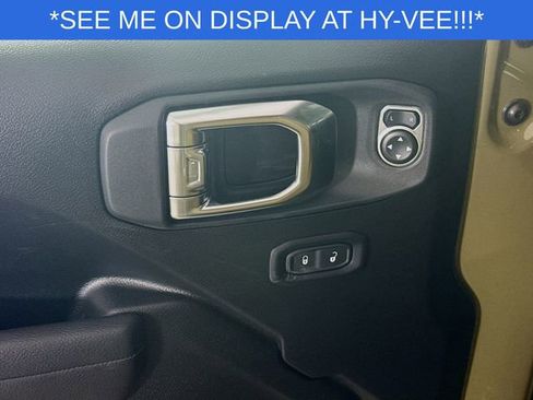 New 2026 Jeep Gladiator Sport AWD/4WD image 17