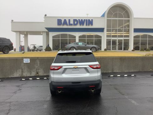 Used 2018 Chevrolet Traverse LT image 6
