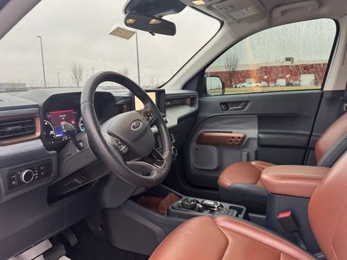 Used 2024 Ford Maverick Lariat image 8