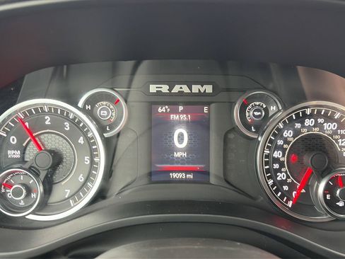 Used 2023 RAM 1500 Big Horn AWD/4WD image 10