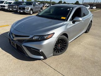Used 2022 Toyota Camry SE FWD video 1