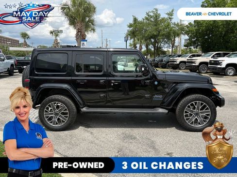 Used 2024 Jeep Wrangler High Altitude AWD/4WD image 7