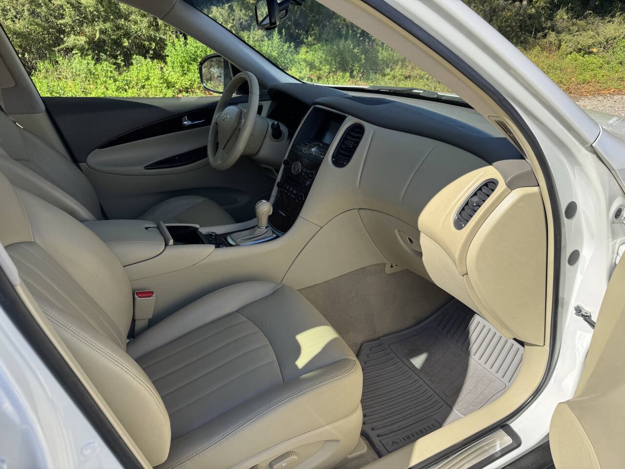 Used 2010 INFINITI EX35 Journey AWD/4WD image 16