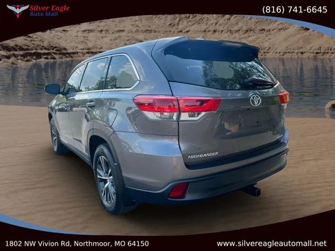 Used 2019 Toyota Highlander Plus image 3