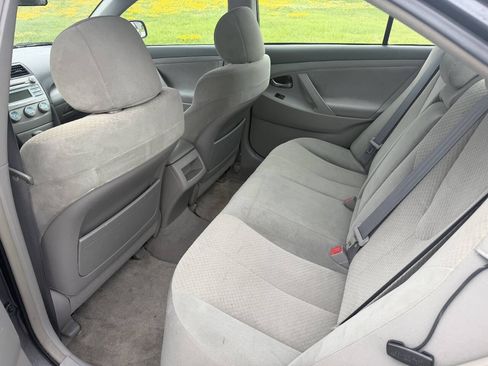 Used 2007 Toyota Camry LE FWD image 8